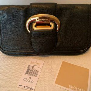 NWT Michael Kors Black Pebbled Leather Morgan Clutch Purse